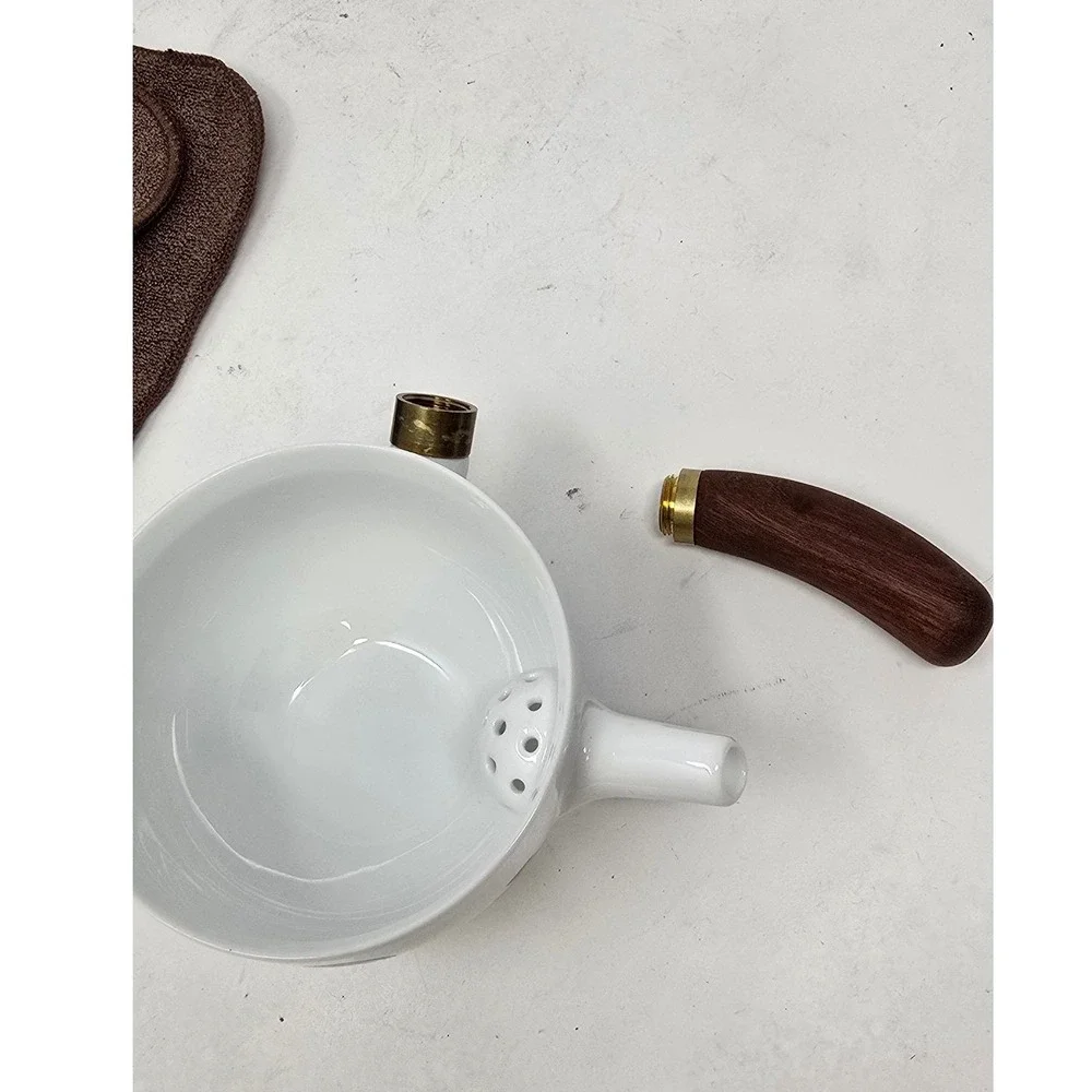 Kei She portable ceramic travel tea set w/teapot cup & protective carrying case